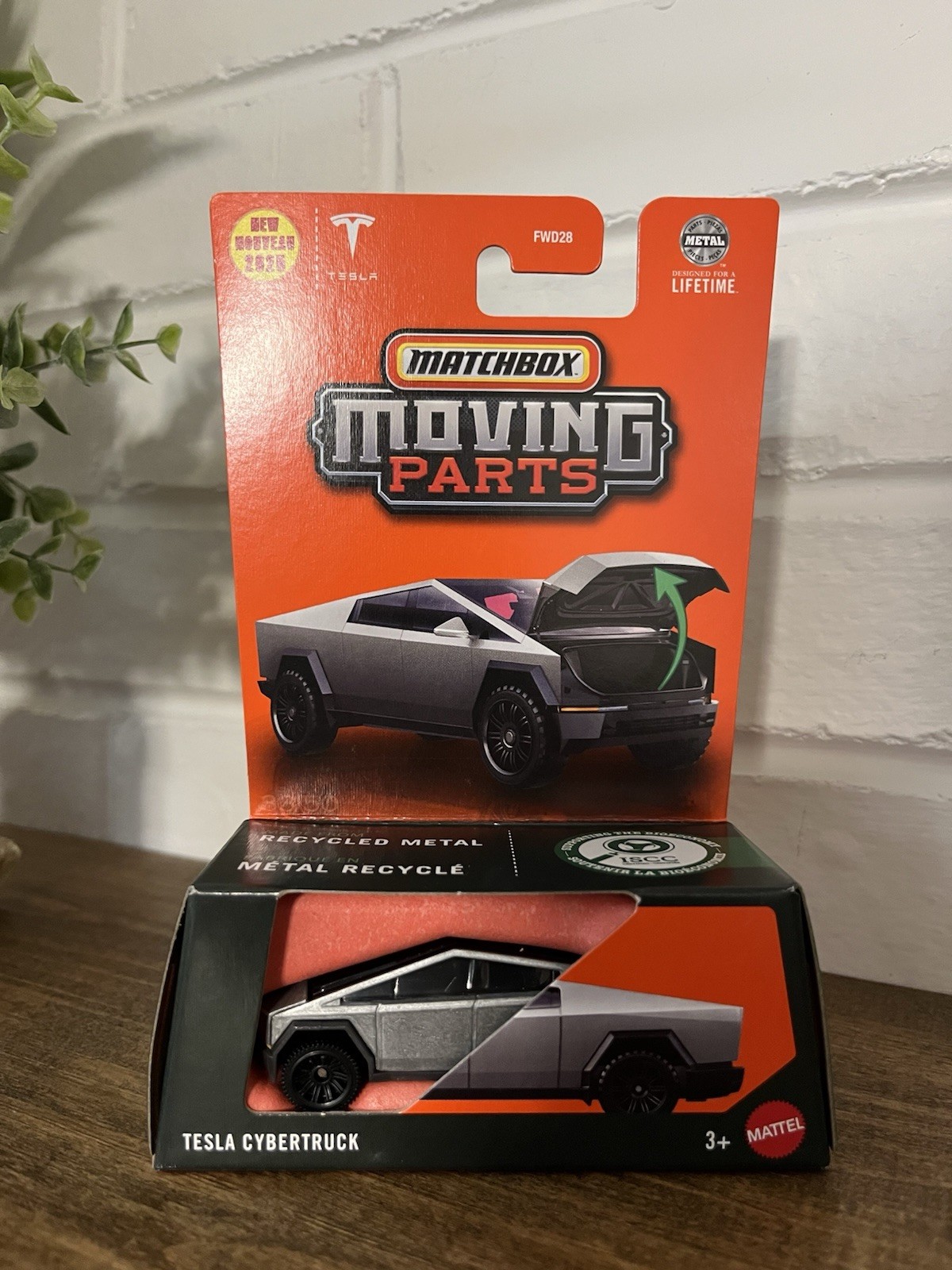 Matchbox "NEW for 2025" Moving Parts series - TESLA Cyber Truck