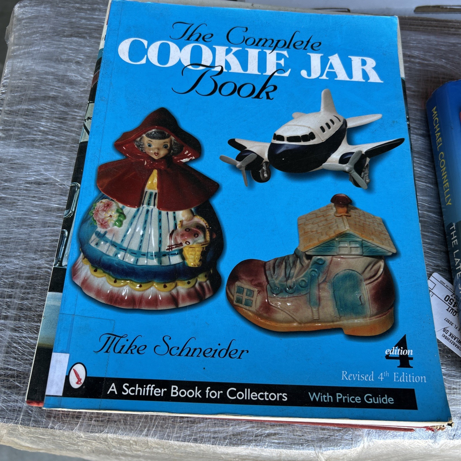 The Complete Cookie Jar Book Revised 4th Edition