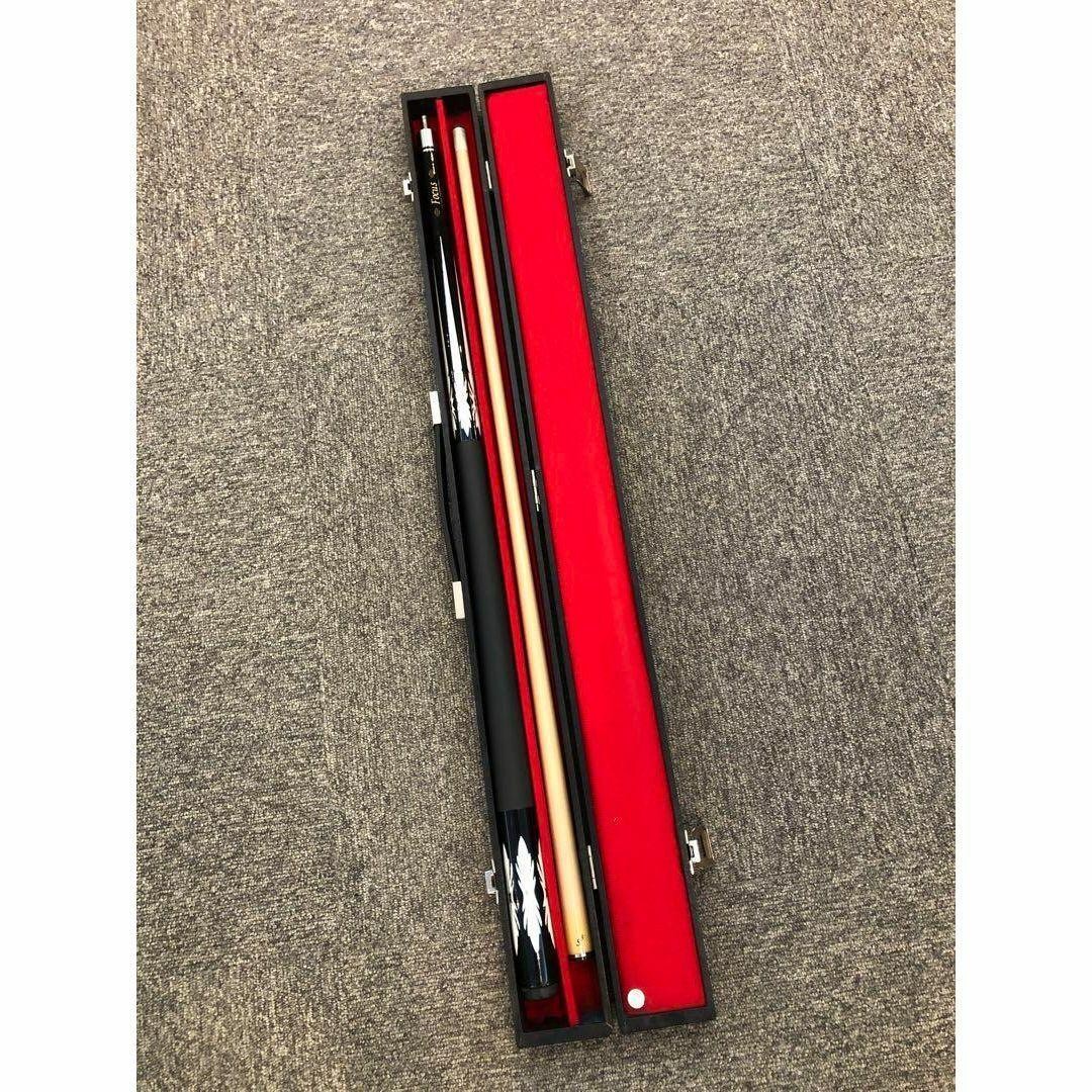 Focus Decorated Billiard Cue with Case, 58 in, Black, Used rr2