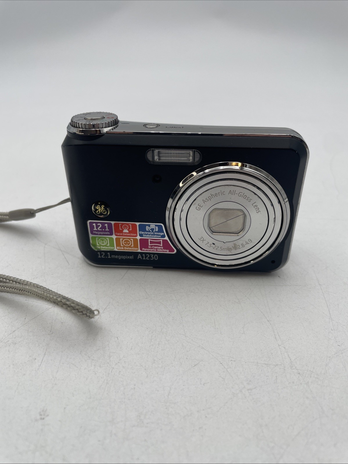 General Imaging GE A1230 12.1MP Digital Camera +Battery- Black-TESTED WORKING