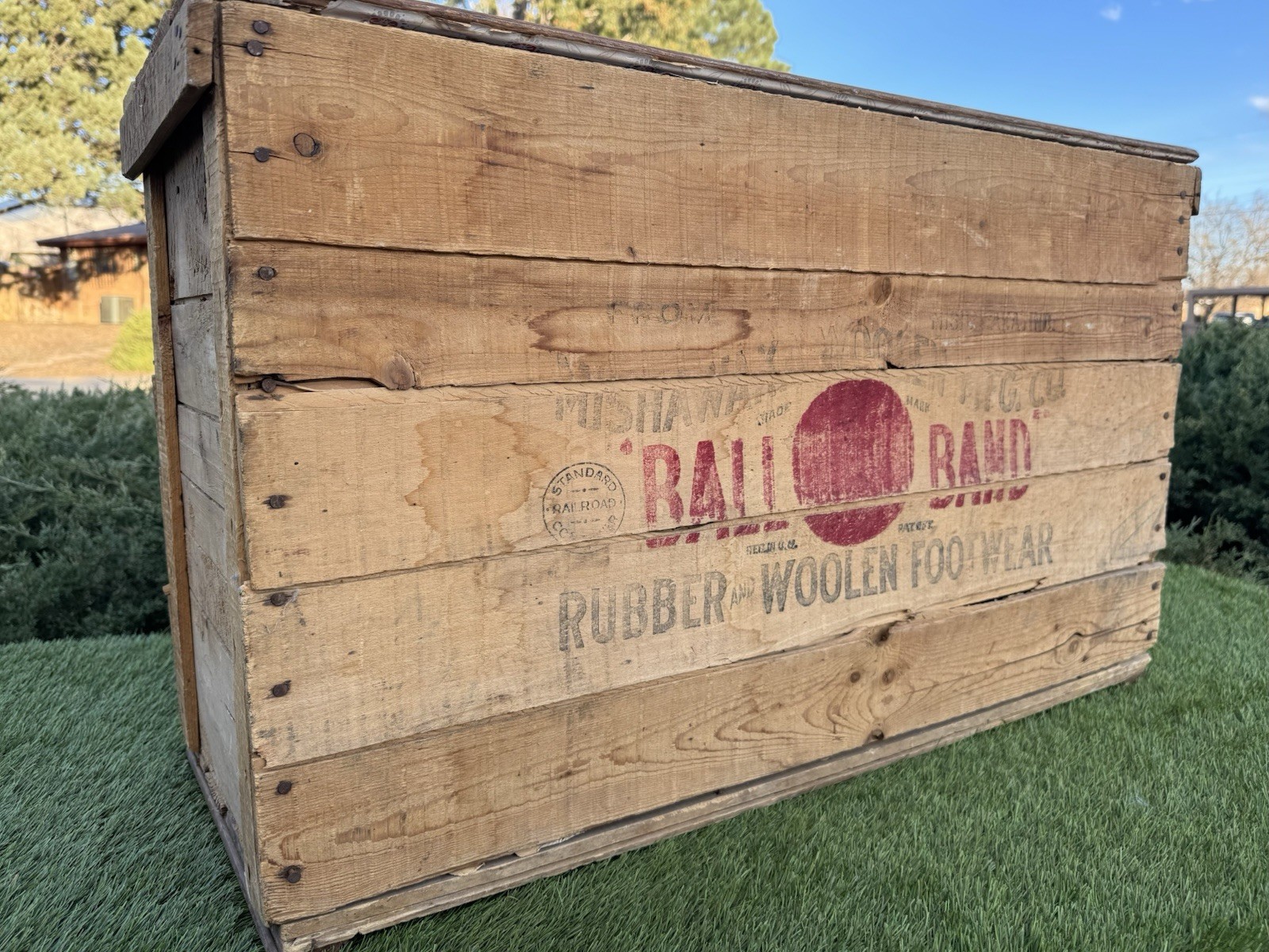 Antique Red Ball Jets Shipping Crate Rubber Box Mishawaka Wool Footwear 1920!