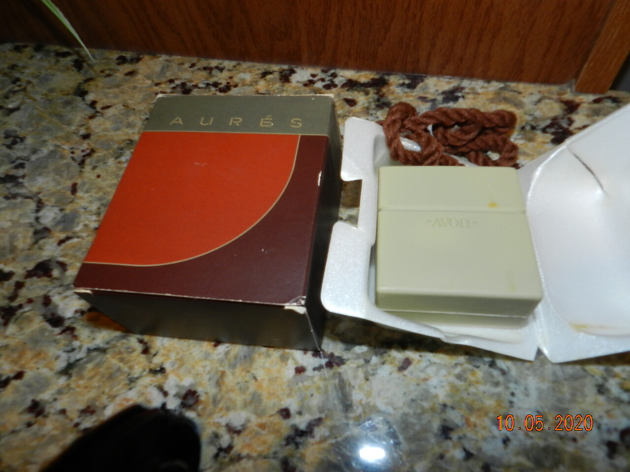 Avon Aures Soap-on-a-Rope NIB Discontinued Box Imperfect