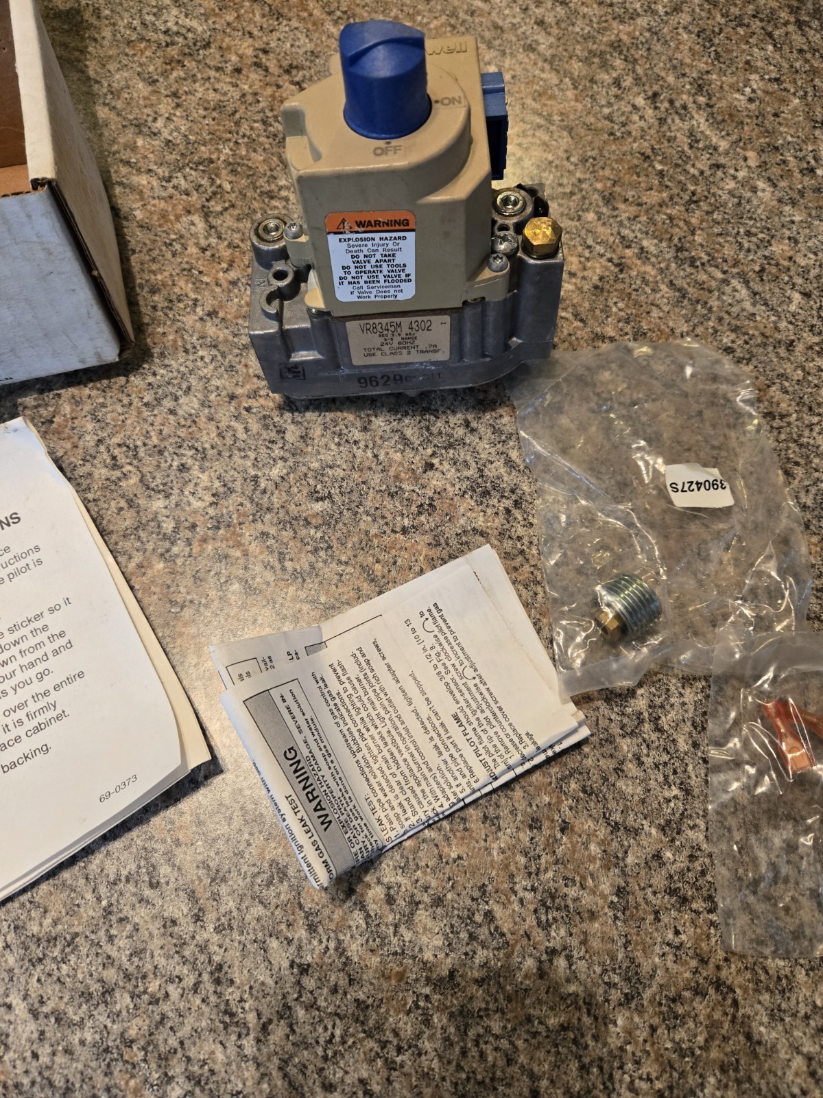 Honeywell VR8204A 2076 Dual Valve Intermittent piolet Gas Valve (501)