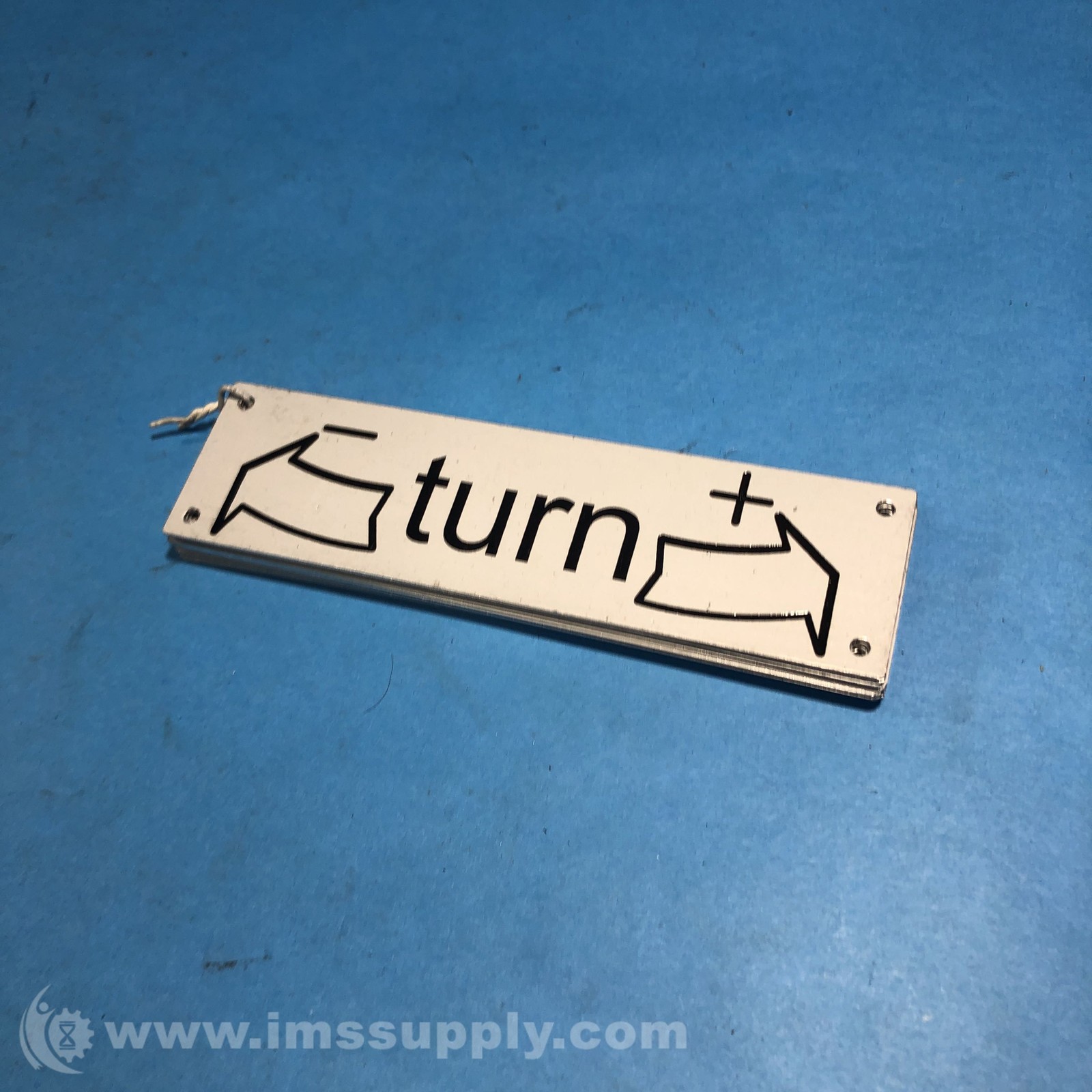 Pack of 10 Minus Plus Turn Plates FNIP