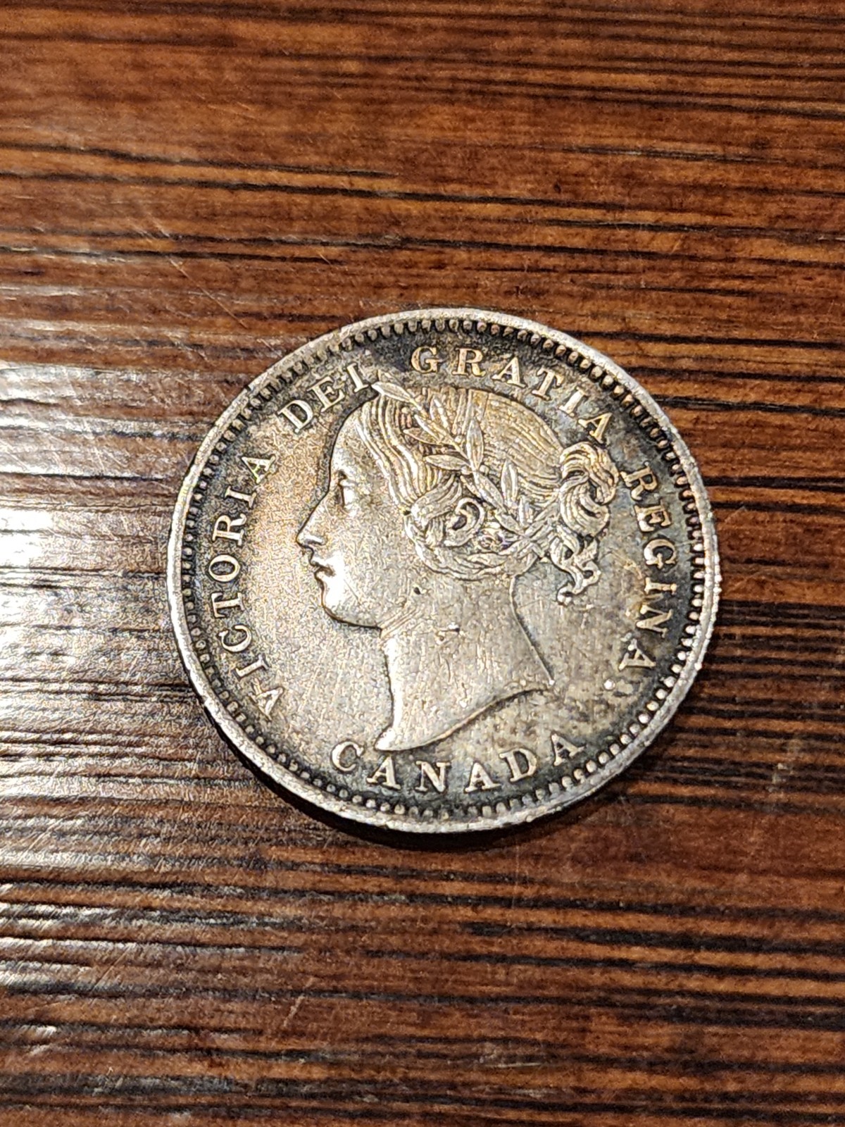 1901 Canada 10 Cents Silver Coin