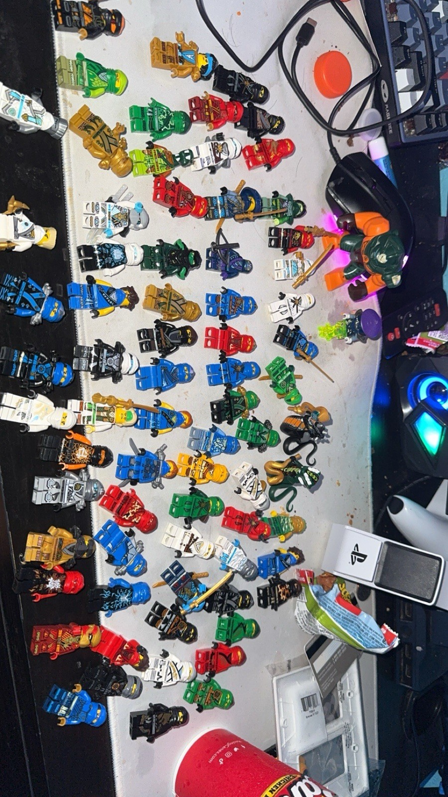 LEGO NINJAGO Minifigure Assortment Kai Jay Zane Cole Lloyd w/ Accessories