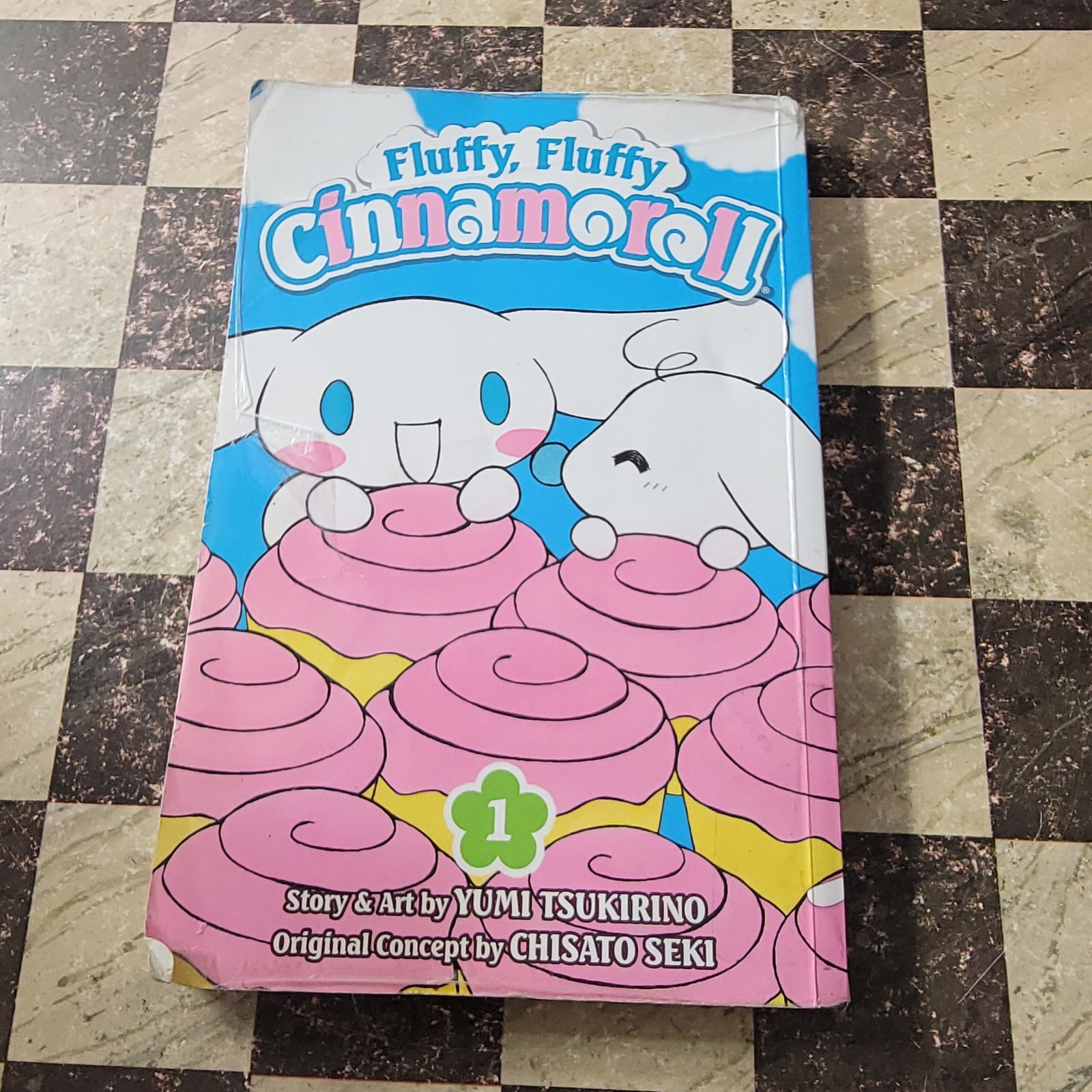 Fluffy, Fluffy Cinnamoroll Ser.: Fluffy, Fluffy Cinnamoroll, Vol. 1 Ex-Library 