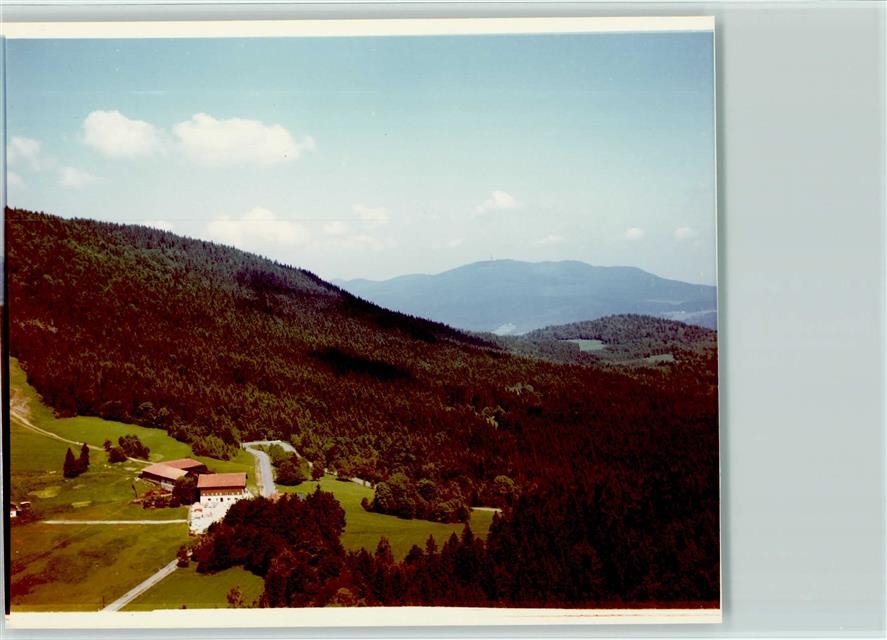 40008980 - 8495 Corner Aerial View Cham LKR