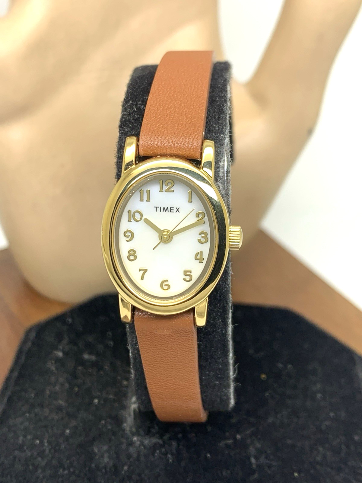 Timex Women's Watch TW2W82500 Quartz Mother of Pearl Gold Brown Leather 18mm
