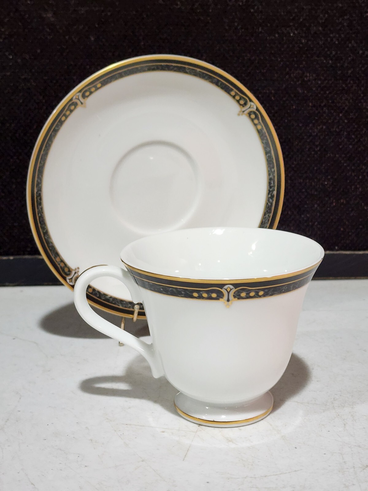 1-Wedgwood WHITFIELD Cup & Saucer Set Embassy Collection Black & Gold Trim