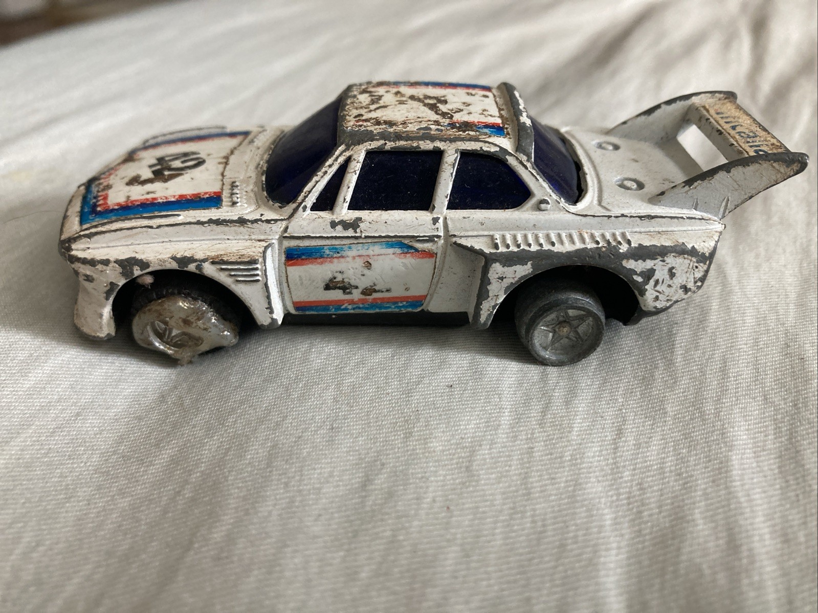 Vintage ZEE Alitalia BMW 35CSL Model Car Diecast Scale 1:48 Fly Motor #42