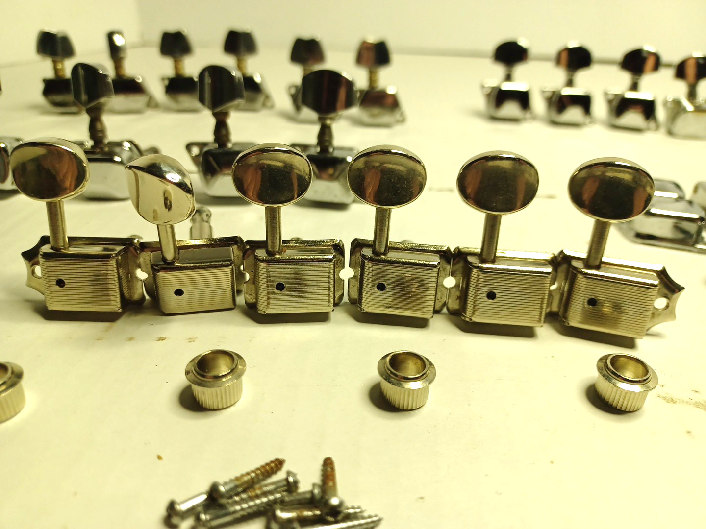 Fender Pure Vintage Tuners, Nickel (Set)plus other good stuff