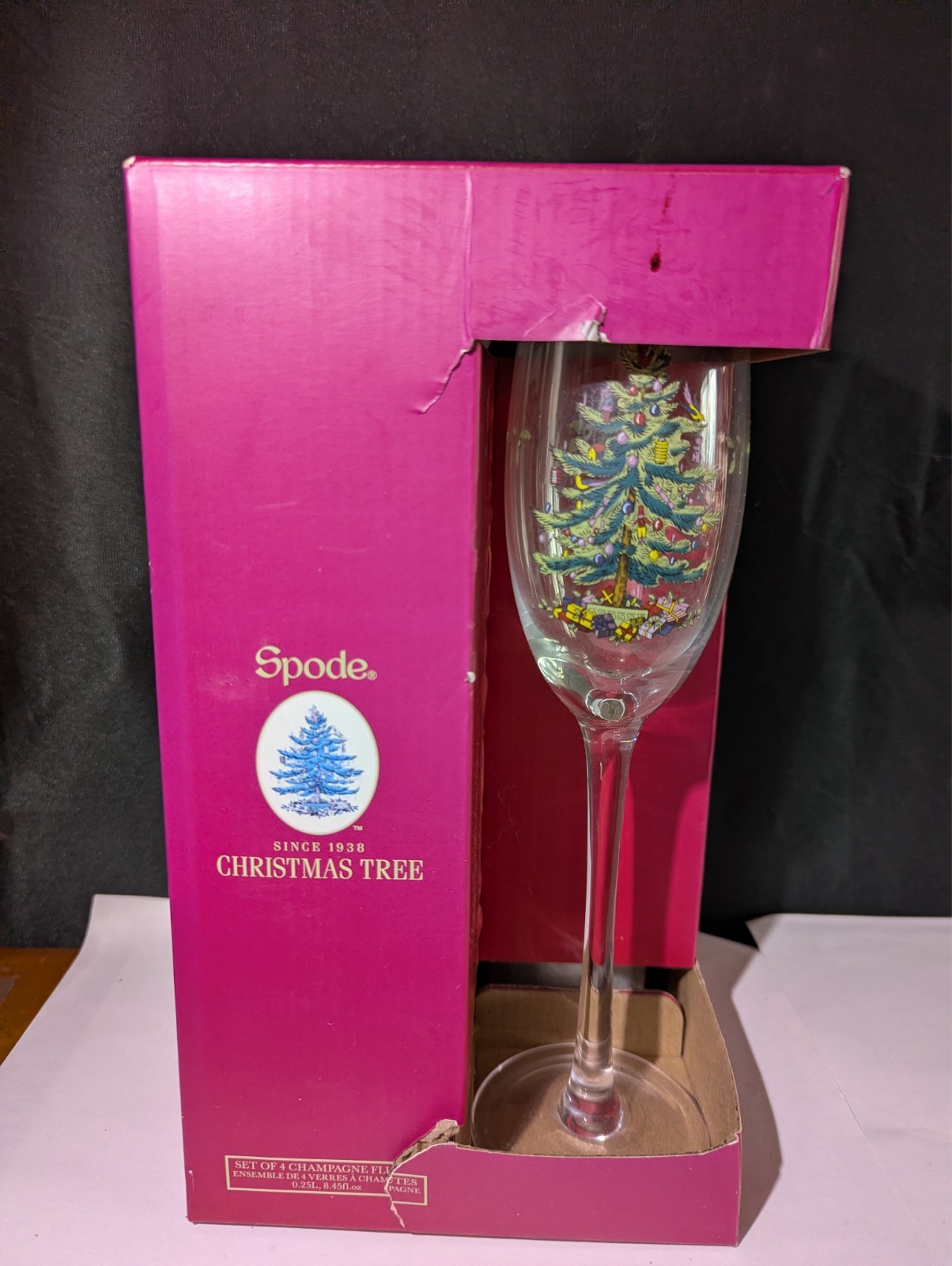 NIB SET OF 4 SPODE CHRISTMAS TREE CHAMPAGNE FLUTES GOLD RIM GLASSES 10"