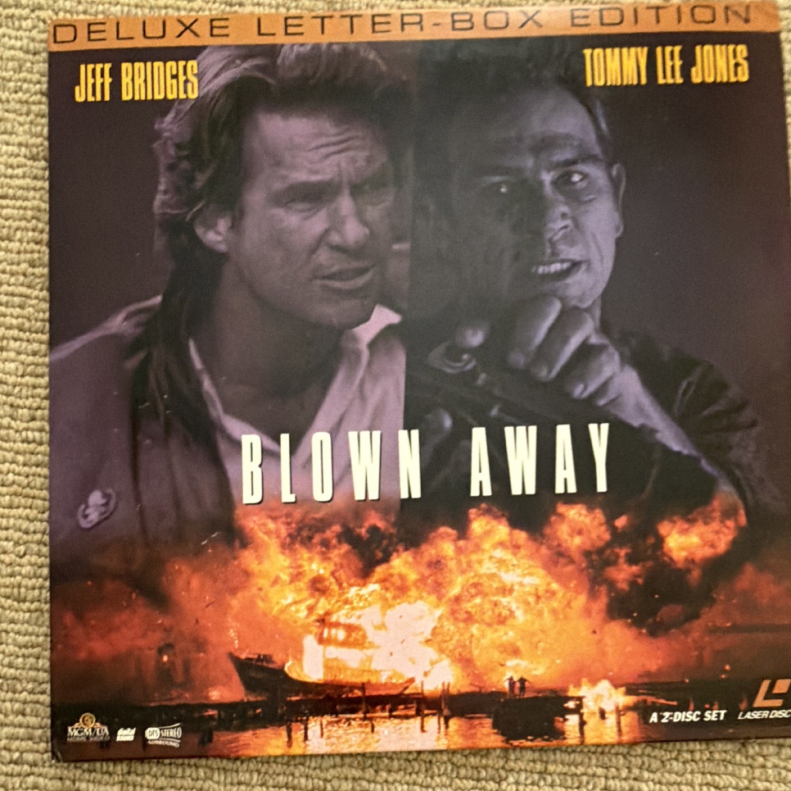 Blown Away LaserDisc Deluxe Letter-Box Jeff Bridges Tommy Lee Jones Thriller 19…
