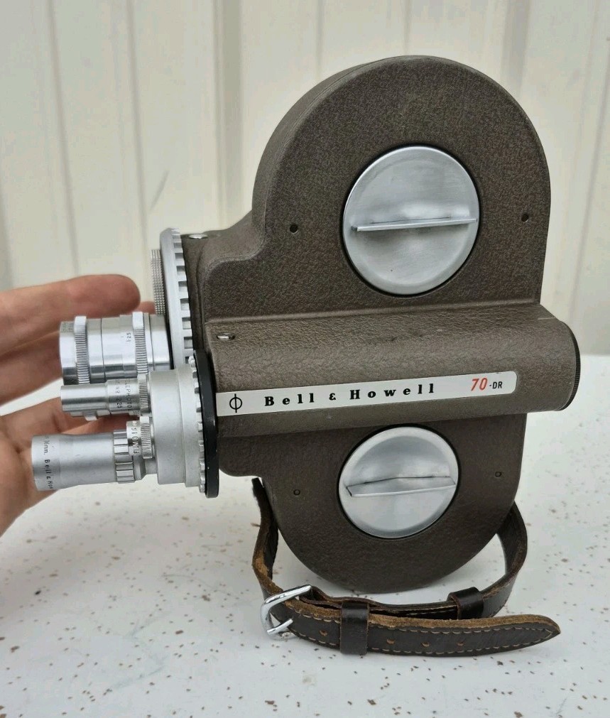 Vintage Bell & Howell 70 DR 16mm Movie Camera W/ Taylor & Hobson Lens
