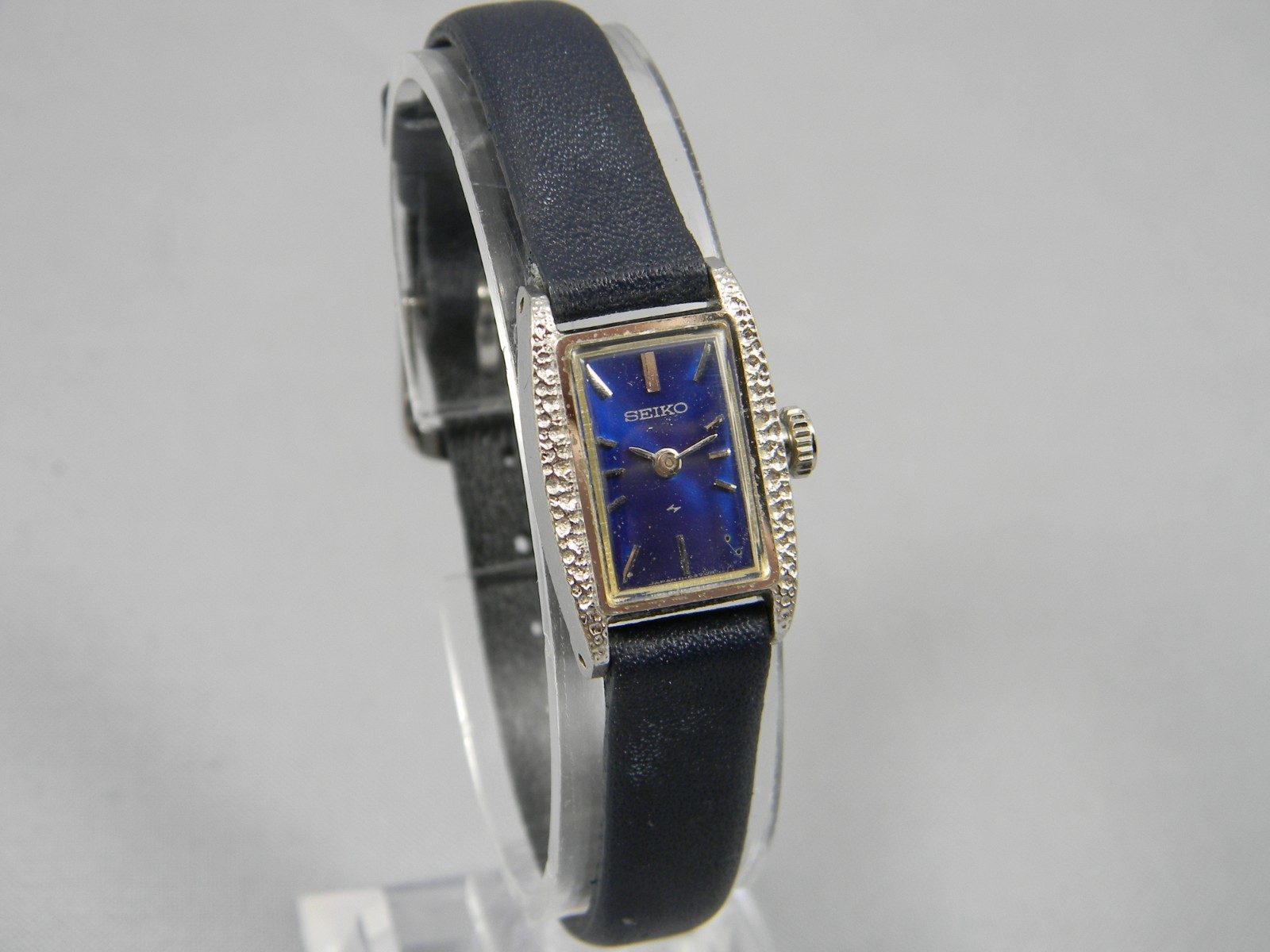 Seiko Watch Women Dainty 15x17mm Silver Tone Blue Dial Leather Band New Battery