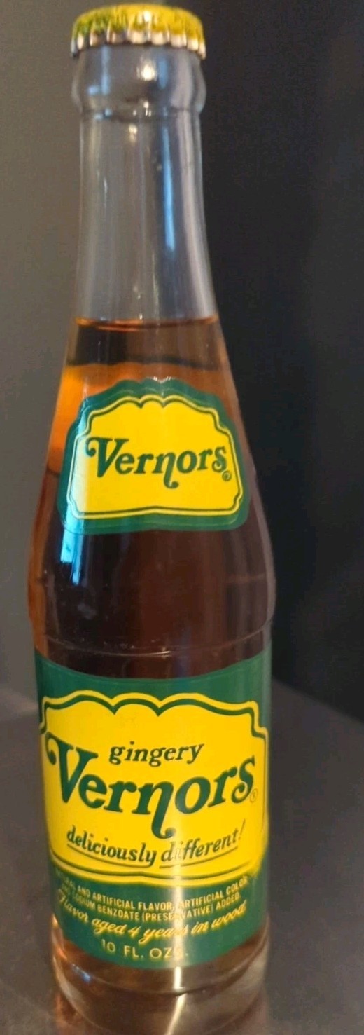 Vernors 10 Oz Full Detroit Michigan Bottle