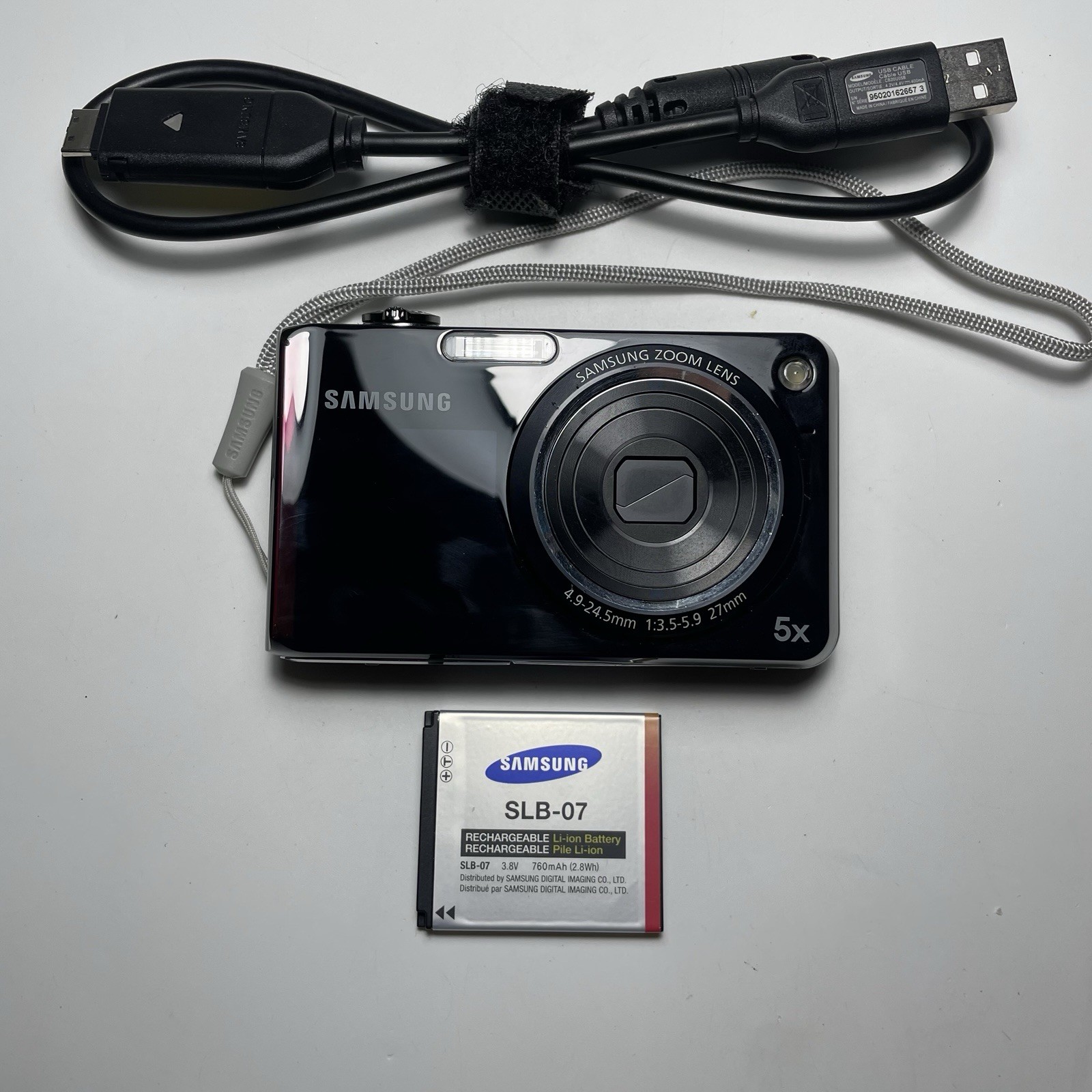 Samsung PL150 12.4MP Digital Camera Selfie Screen Tested + Charger, Battery