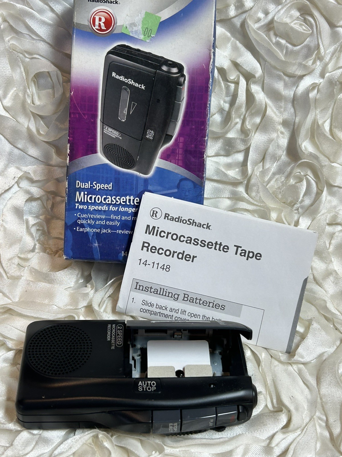 Radio Shack Micro Cassette Recorder 14-1148 Battery Operated NEW never used
