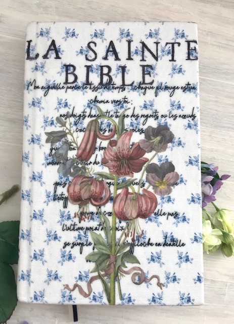 COTTAGECORE FRENCH BLUE & WHITE FLORAL FABRIC COVERED ENGLISH BIBLE BOOK OOAK!