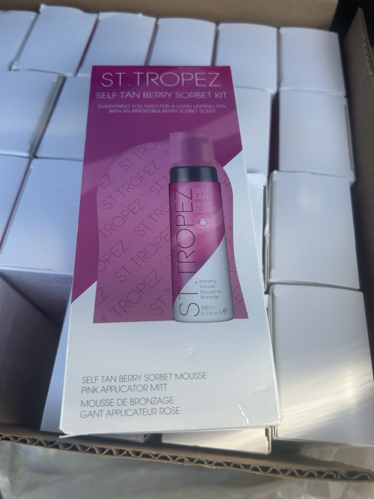 St. Tropez Self Tan Berry Sorbet Bronzing Mousse 6.7 oz + Mitt New In Box