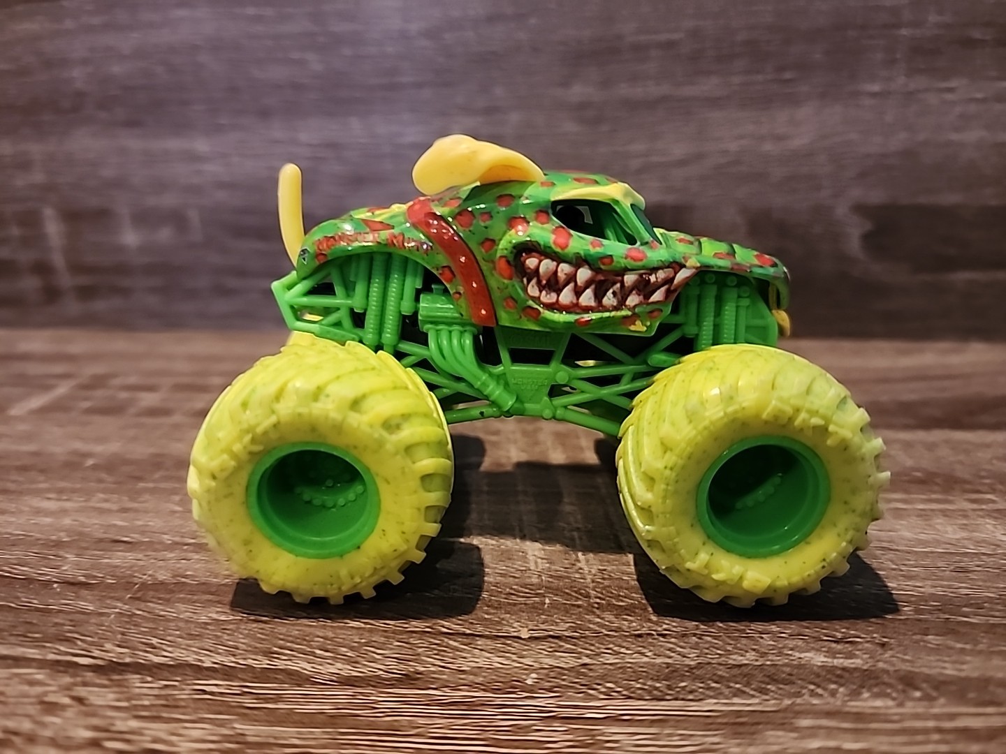 Monster Jam Mutt Dalmatian Zombie Invasion 1/64 Diecast Truck Exclusive