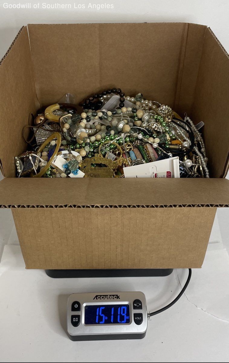 Assorted Jewelry/Craft Lot 15.11 lbs