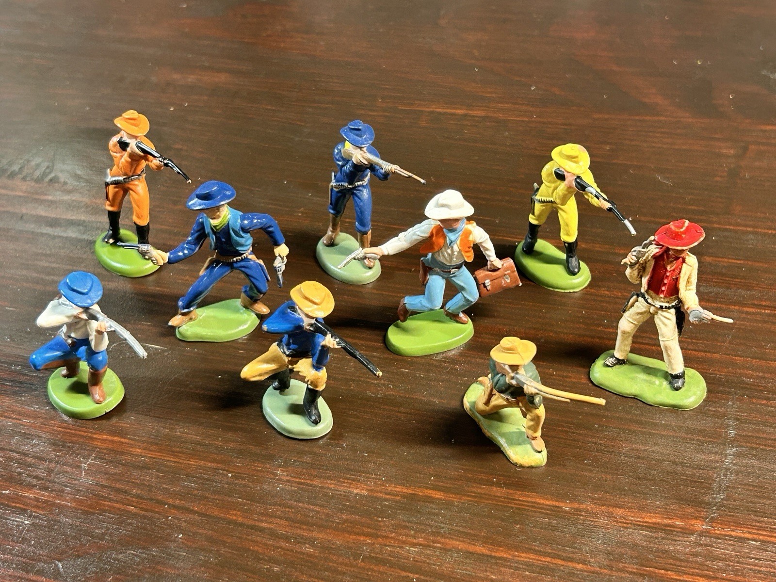 Vintage Britains Herald Cowboys - Toy Soldiers - Wild West - Late 1960s