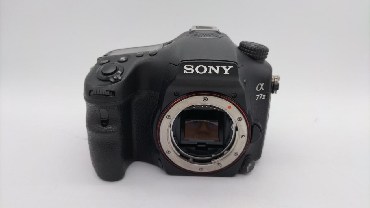 Sony ILCA-77M2 DSLR Camera 24.3MP SD SDHC SDXC Compatible From Japan