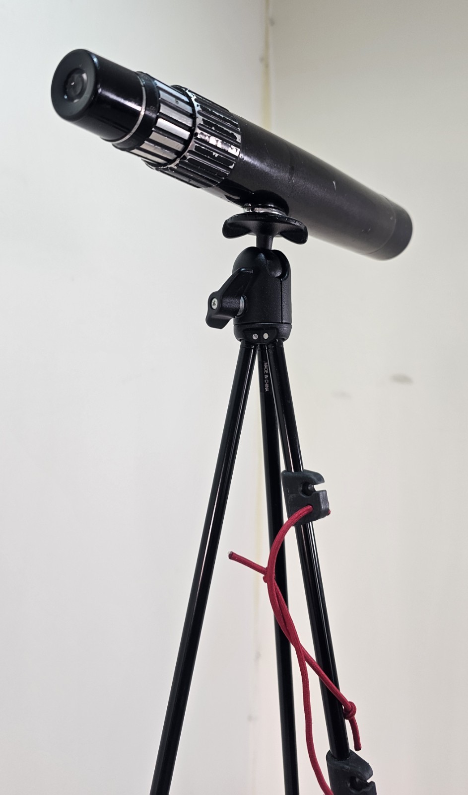 Vintage Micronta Zoom Telescope 8~25x30 Power Monocular w/ Collapsible Tripod