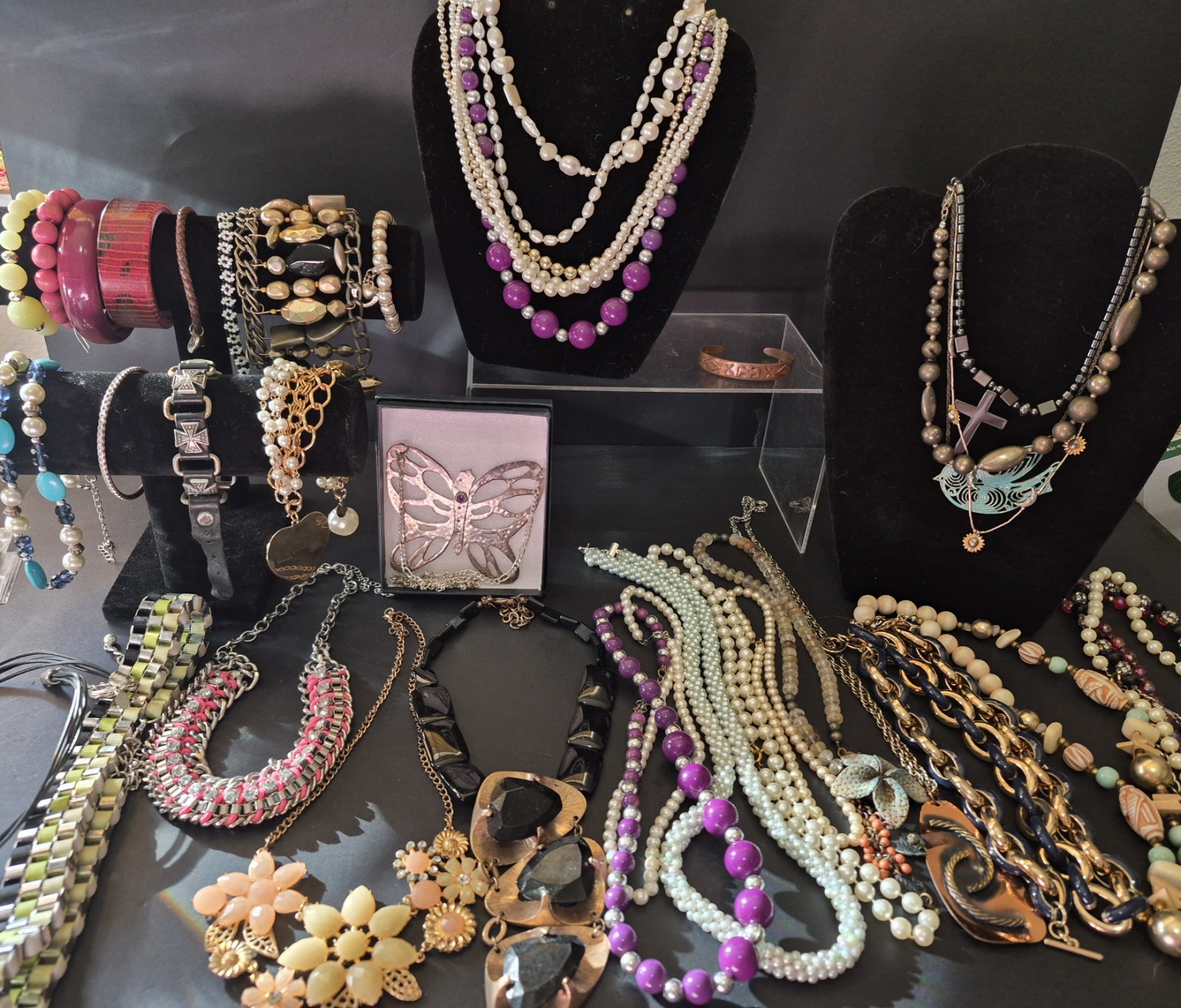 Mixed WEARABLE JEWELRY LOT RESELLER 36pc Statement Necklaces 