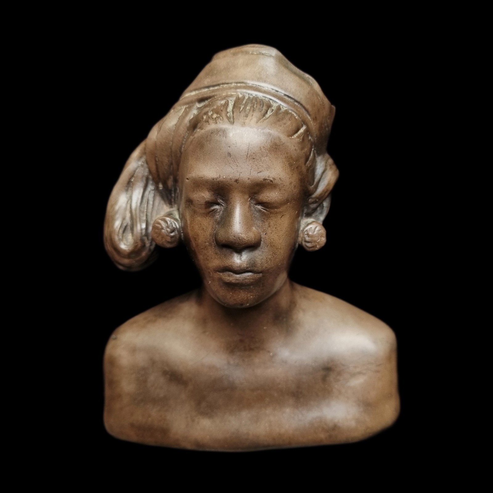 Balinese Woman Bust Art Deco Clay Plaster Sculpture Vintage 6.5 inch Fine Art