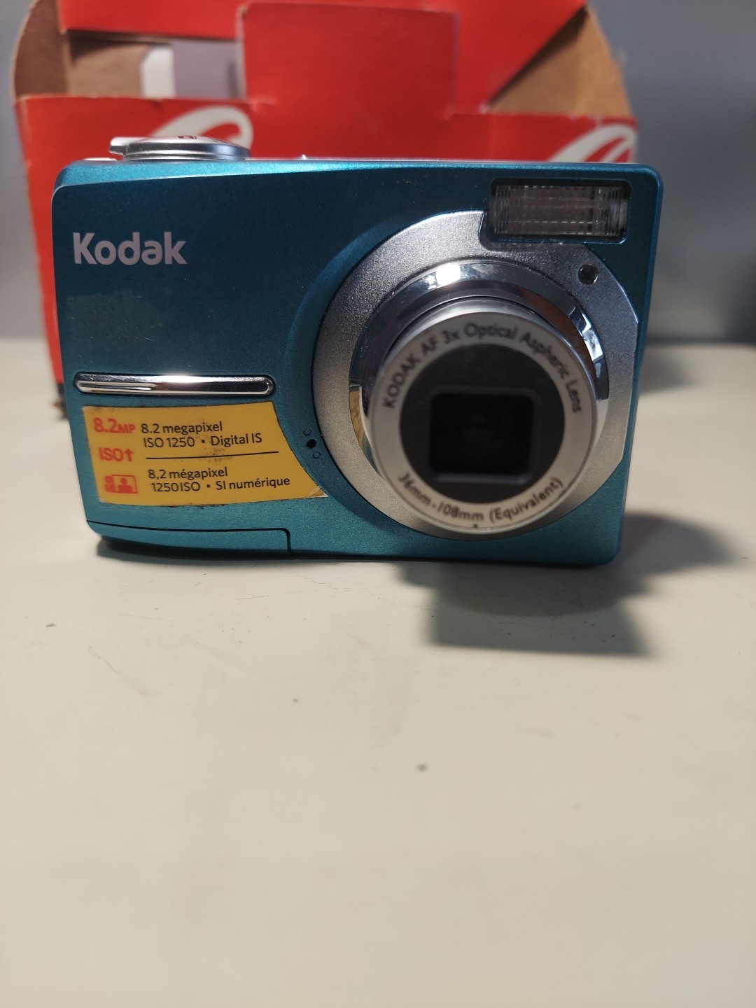 Kodak EasyShare C813 8.2MP Digital Camera - Teal