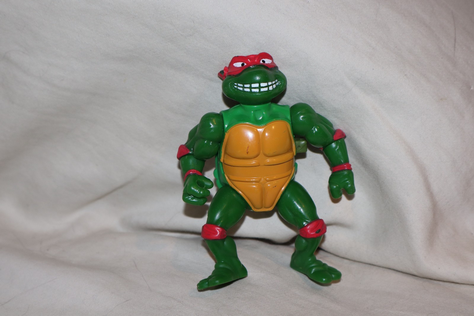 Playmates Toys Teenage Mutant Ninja Turtles Breakfightin Raphael Action Figure