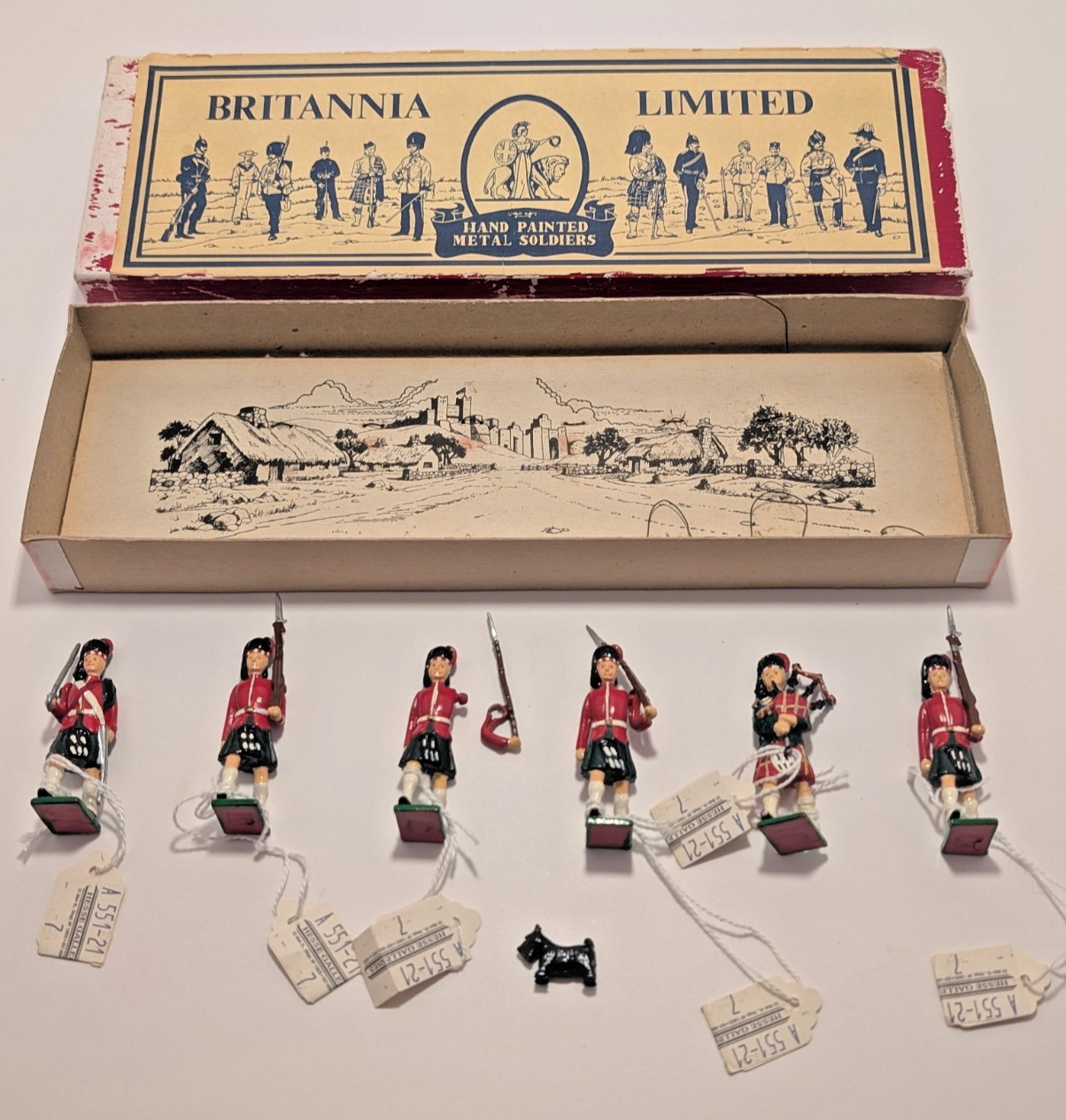 Vintage Britannia Metal Black Watch Highland Soldiers Set w Box Dog Piper