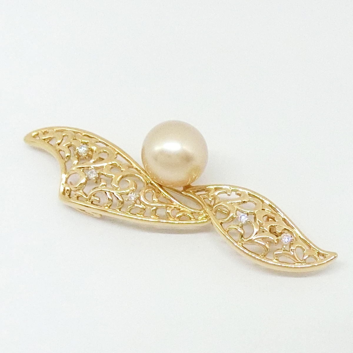 TASAKI Akoya Pearl K18 White Pearl 11.2mm Diamond Brooch Finished Excellen