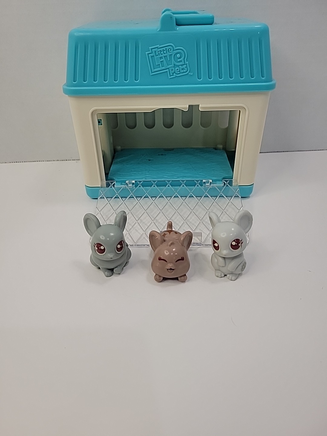 Little Live Pet Mouse Cage With 3 Baby Mice 