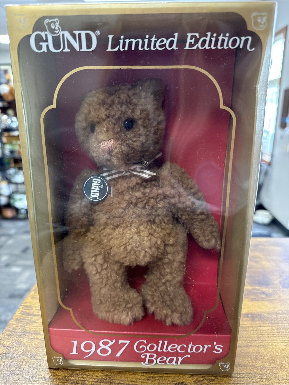 Vtg 1986 Gund Limited Edition Collector’s Bear In Box
