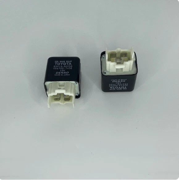1pcs New   automotive relay 85915-30050 relay 056700-7430