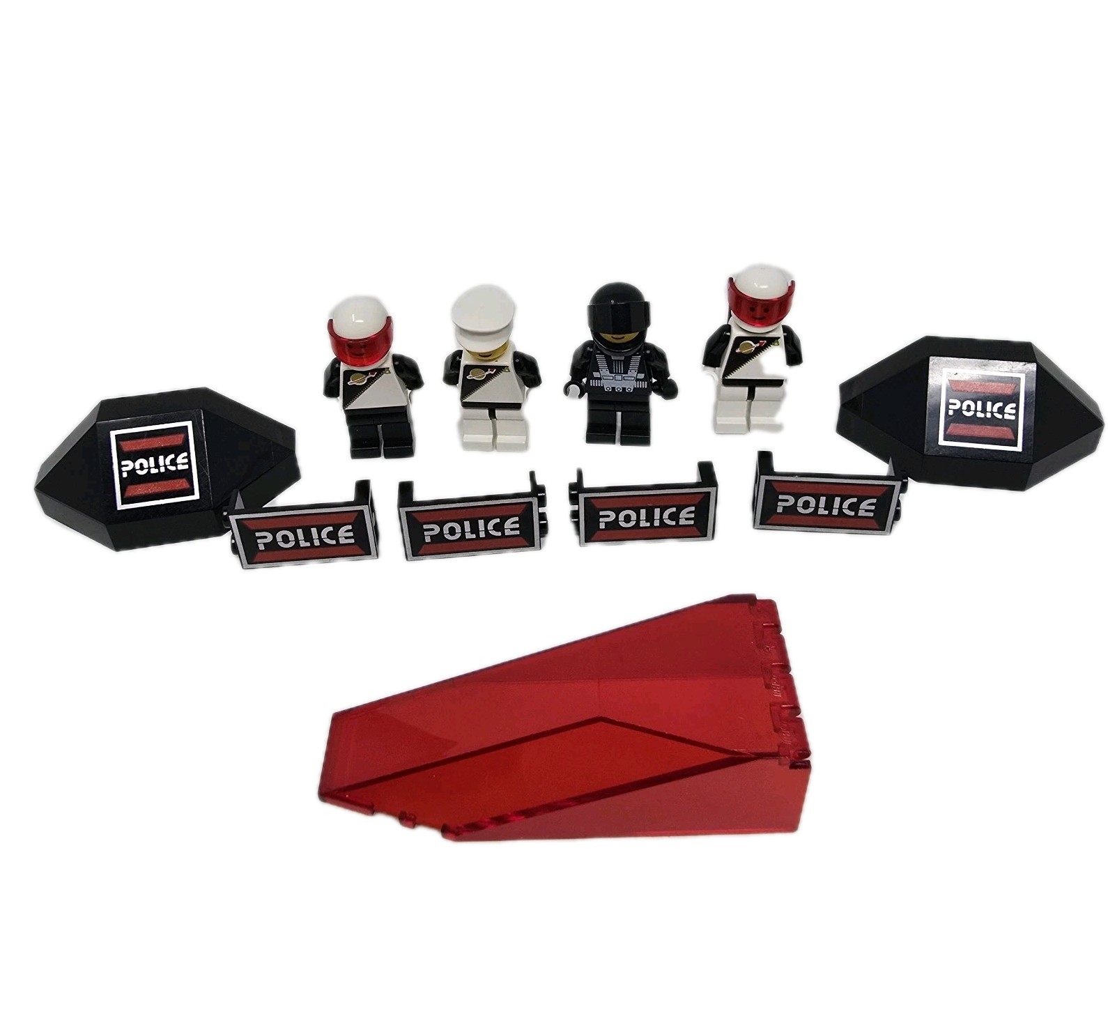 Lego Space Police Vintage Lot Of 4 Figures & Unique Parts Windscreen