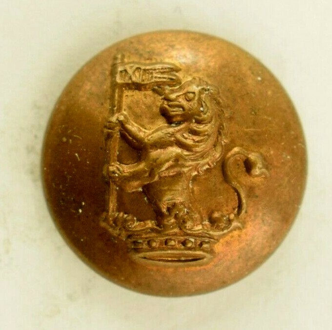 1870s-80s Livery Lion Rampant Holding Banner Crown Uniform Button Original F3BT