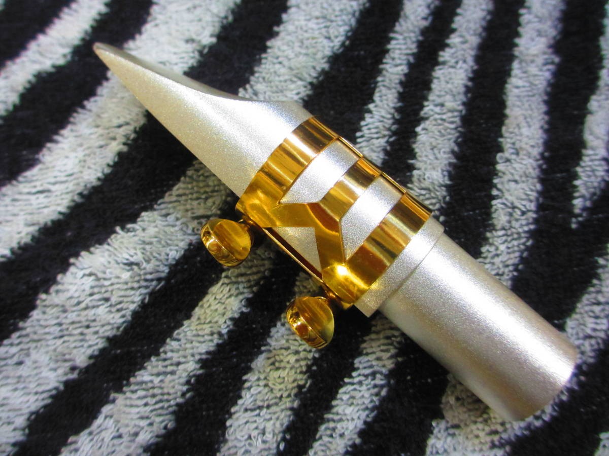 Metal mouthpiece for tenor saxophone MSP5 + original ligature in good condition