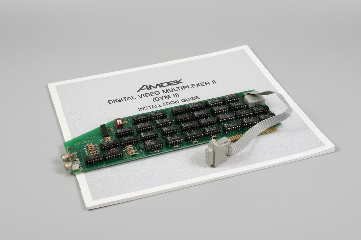 Amdek Digital Video Multiplexer II (DVM-II) – RGB Video Interface