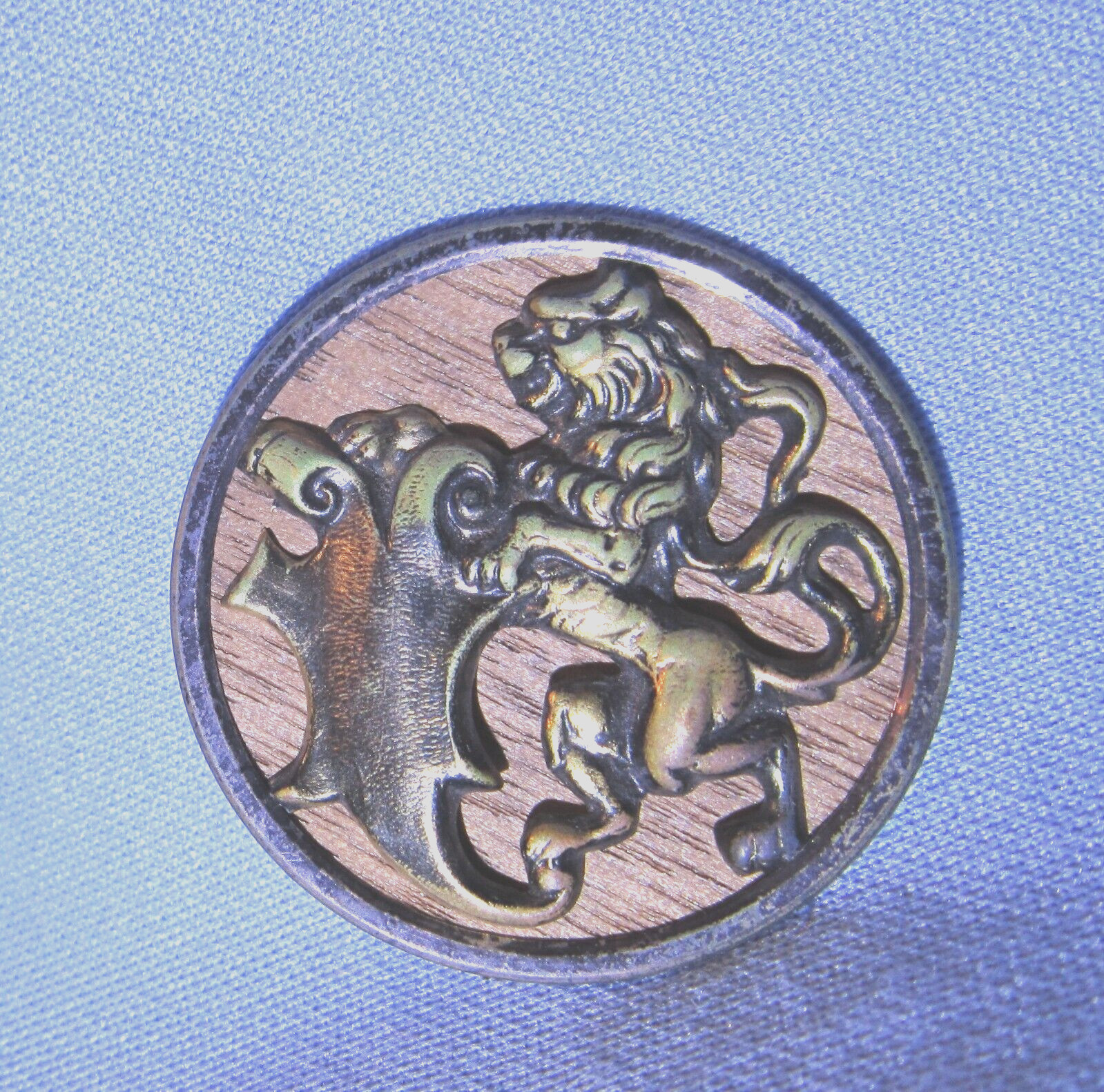 Antique RAMPANT LION Picture Button ~ Amazing Brass & Wood Sewing Button  Large