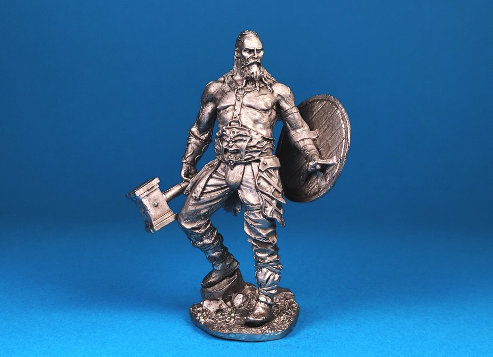 Barbarian Bress the Invincible, Nicknamed Shield of the North - Height 75mm