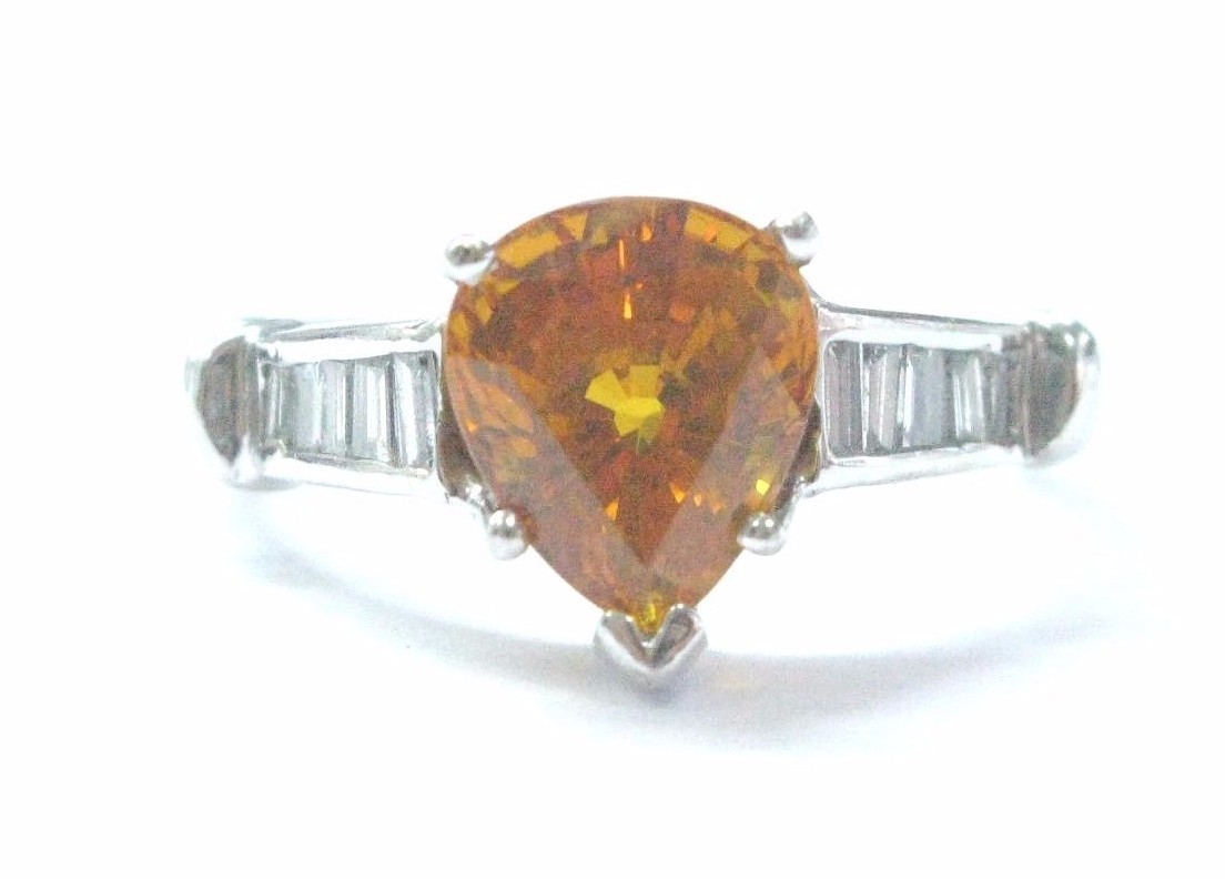 Yellow Sapphire & Diamond Ring 14Kt Whtie Gold 4.10Ct