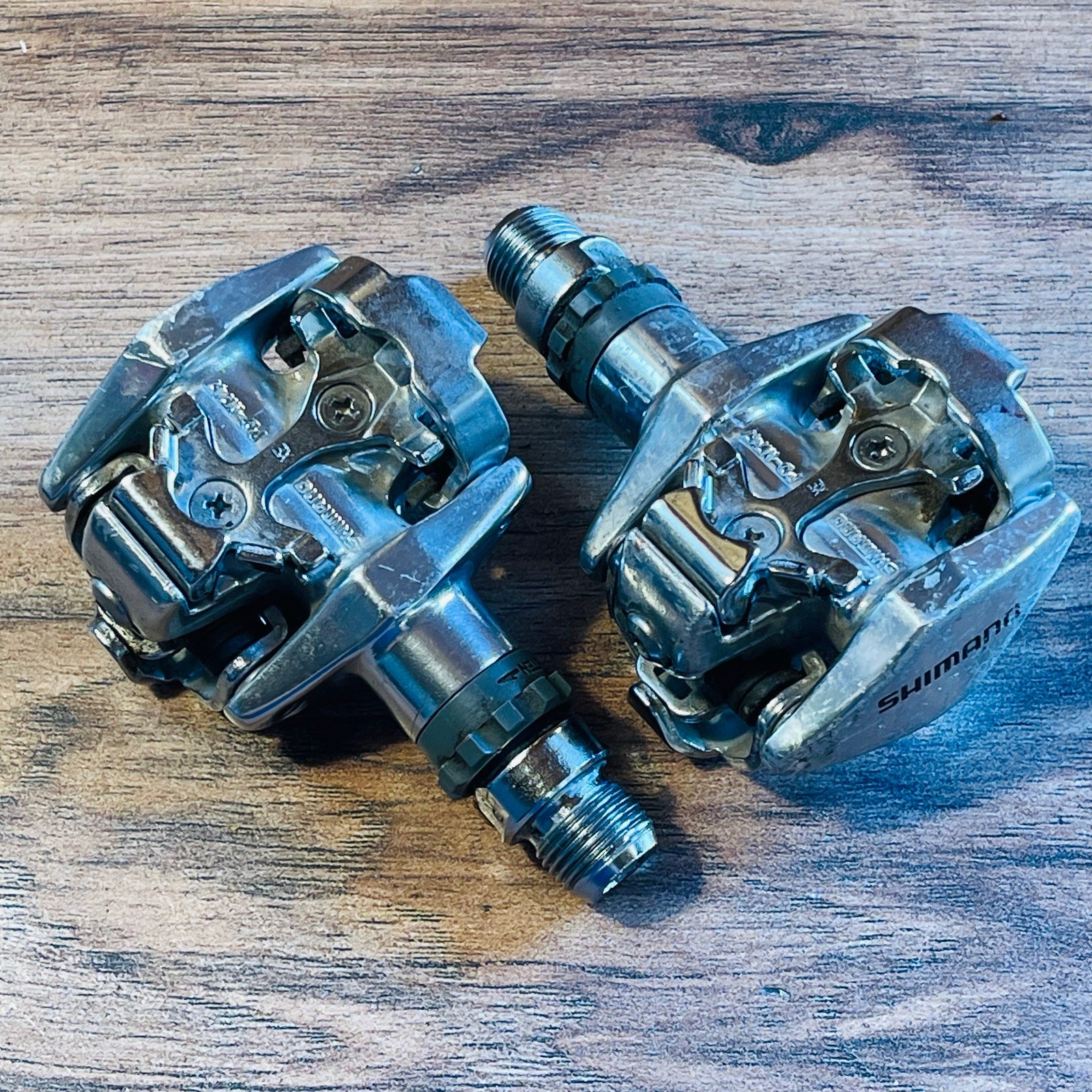 Shimano PD-M747 Clipless Mountain Bike Pedals LOW MILEAGE No Cleats