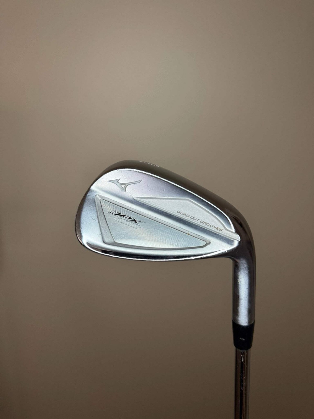 Mizuno JPX 923 Gap Wedge KBS Tour Lite Stiff Flex 35.5″ NICE