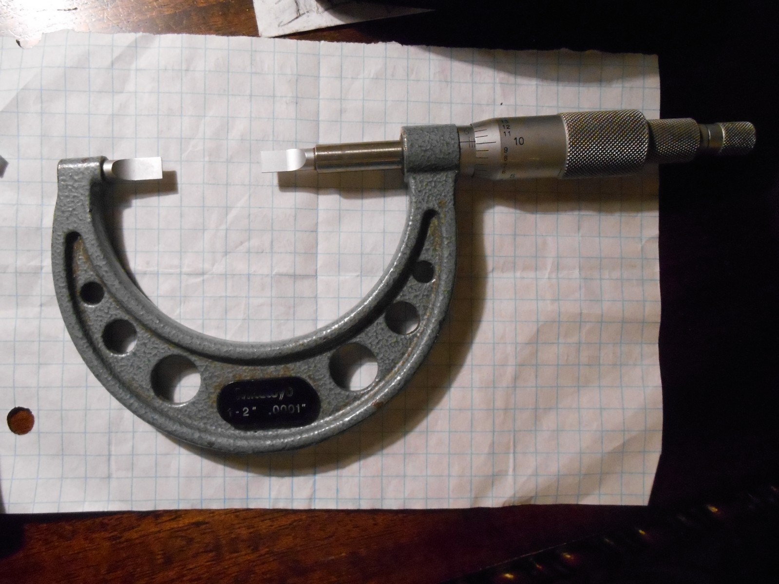Mitutoyo Blade Micrometer 1-2 x.0001 inch Model 122-126
