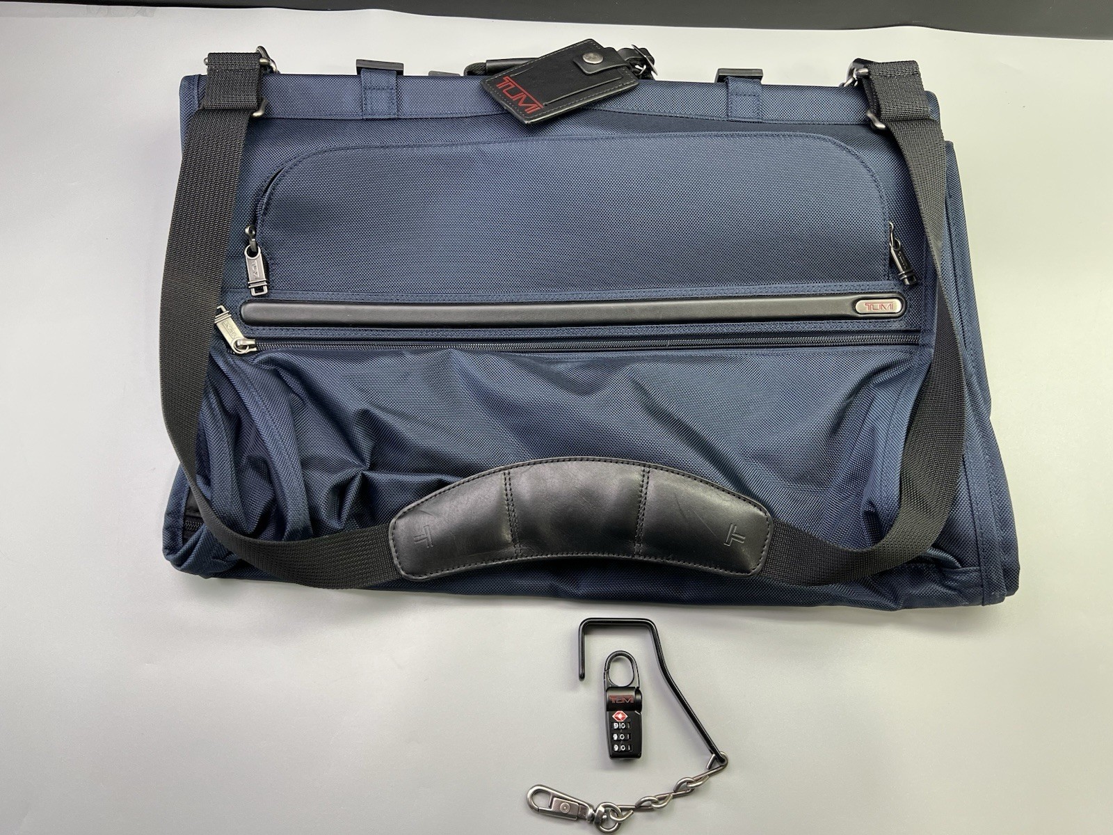 Tumi Alpha 22" Ballistic Gen 4 Trifold Carry-On Garment Bag - Great Condition